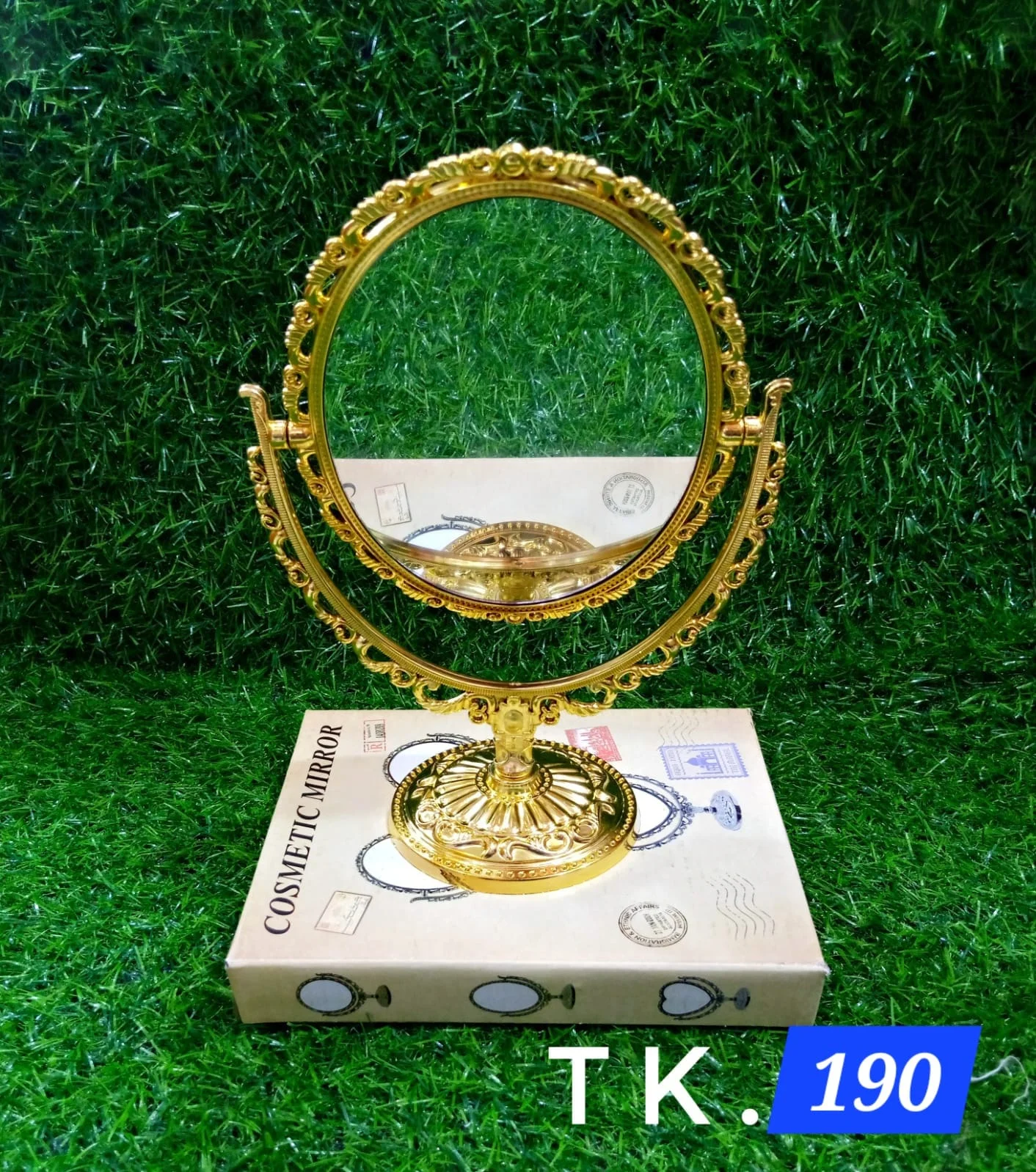 কসমেটিক মিরর – মেয়েদের জন্য সুন্দর ও স্টাইলিশ মিরর