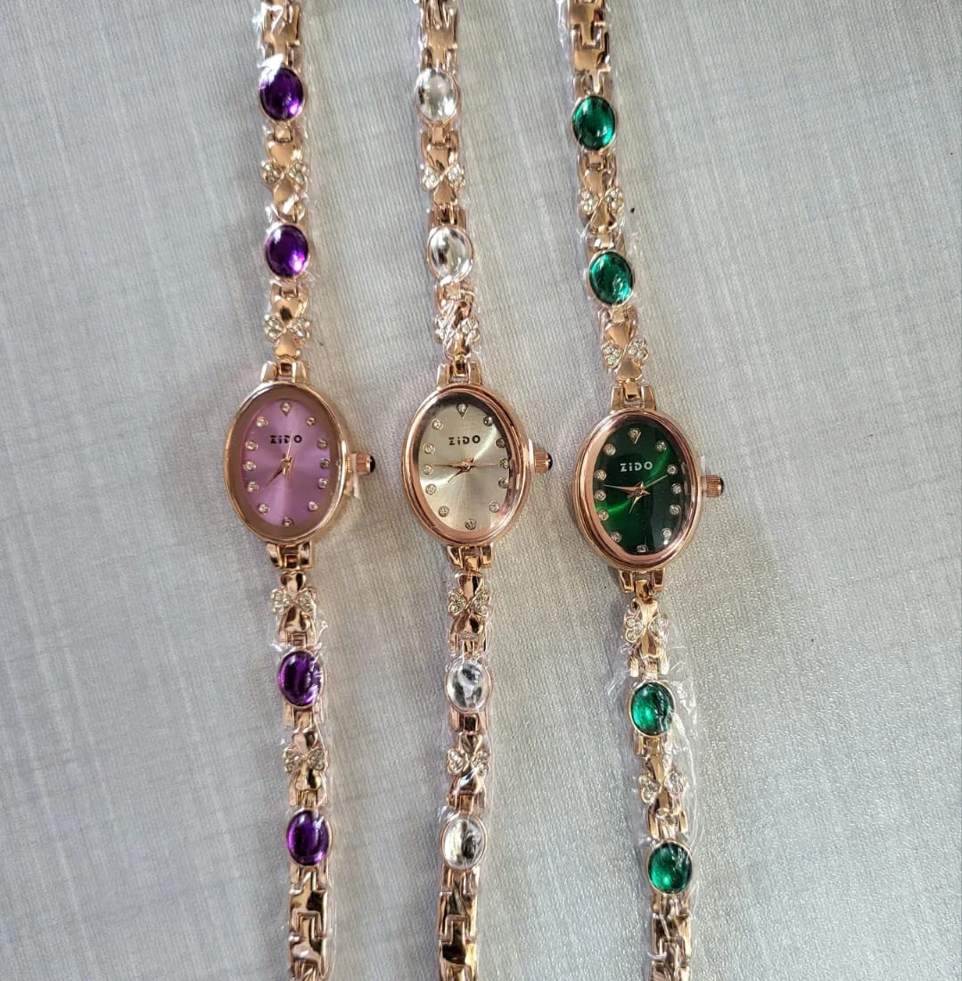 স্টাইলিশ মেয়েদের জন্য চেইন ডিজাইনের পাথর জড়ানো হাতঘড়ি